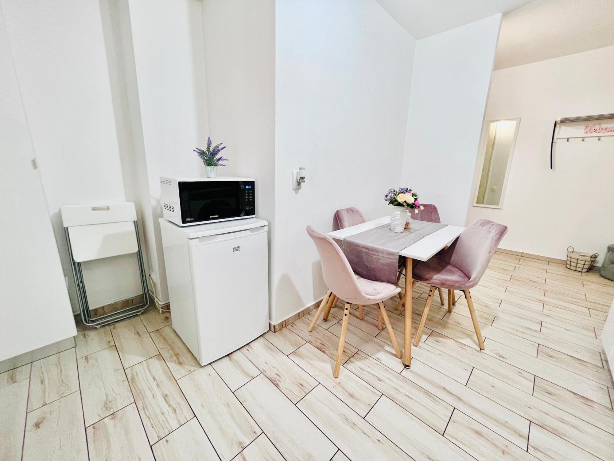 Av Apartment Турда Экстерьер фото