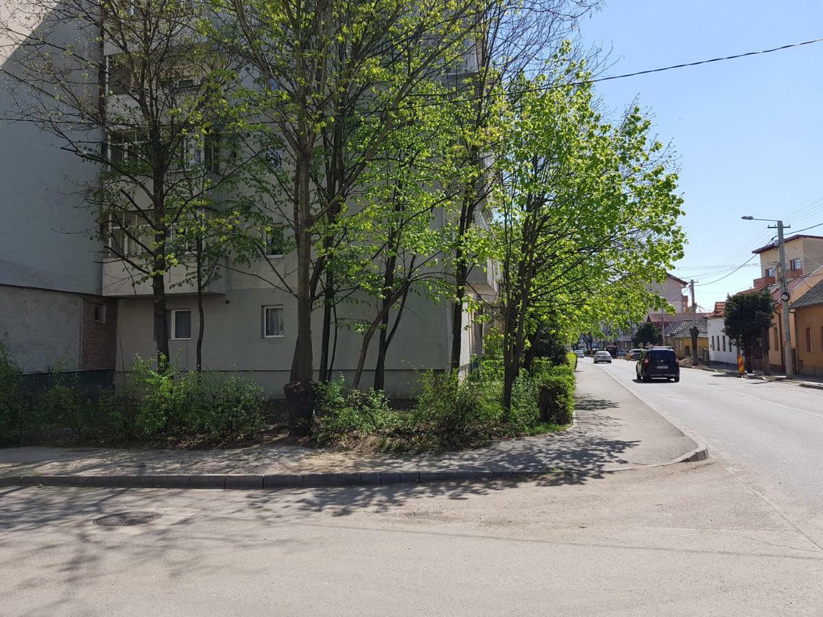 Av Apartment Турда Экстерьер фото